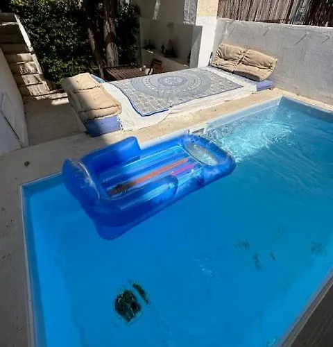 Cozy 1br, Private Terrace & Pool - Estrela | By Airnest Appartement *