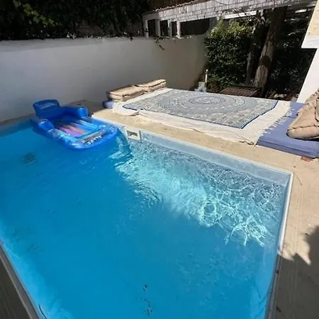 Cozy 1br, Private Terrace & Pool - Estrela | By Airnest Apartment