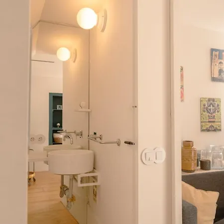Cozy 1br, Private Terrace & Pool - Estrela | By Airnest Apartment