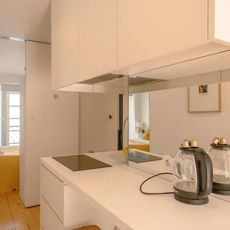 Cozy 1br, Private Terrace & Pool - Estrela | By Airnest Apartment *
