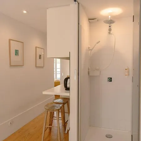 Cozy 1br, Private Terrace & Pool - Estrela | By Airnest Apartment *