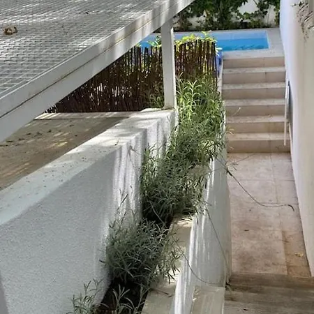 Cozy 1br, Private Terrace & Pool - Estrela | By Airnest