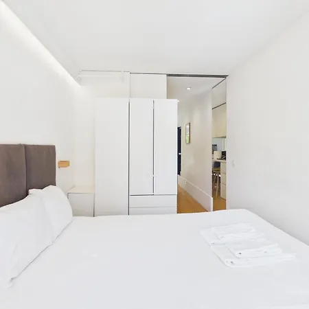 Appartement Cozy 1br, Private Terrace & Pool - Estrela | By Airnest *
