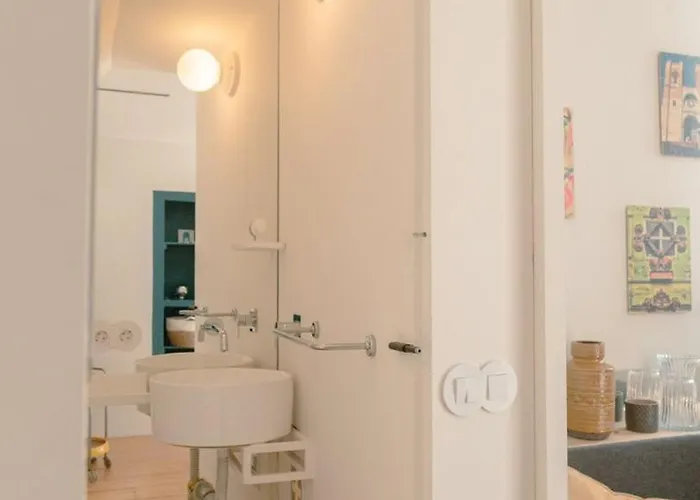 Διαμέρισμα Cozy 1br, Private Terrace & Pool - Estrela | By Airnest