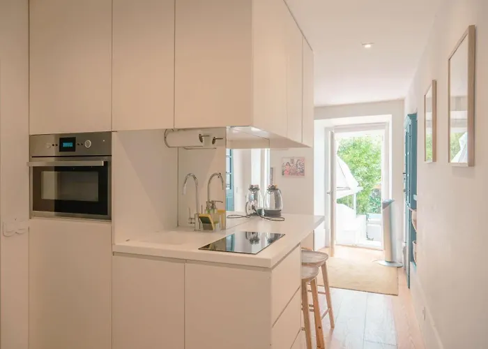 Cozy 1br, Private Terrace & Pool - Estrela | By Airnest Διαμέρισμα