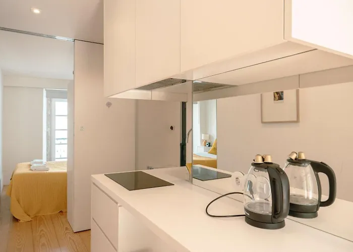 Cozy 1br, Private Terrace & Pool - Estrela | By Airnest Διαμέρισμα *