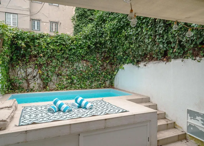 Cozy 1br, Private Terrace & Pool - Estrela | By Airnest Διαμέρισμα