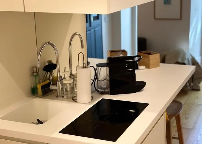 Cozy 1br, Private Terrace & Pool - Estrela | By Airnest *