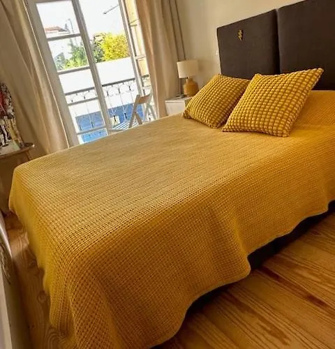 Διαμέρισμα Cozy 1br, Private Terrace & Pool - Estrela | By Airnest *