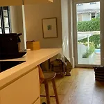 Cozy 1br, Private Terrace & Pool - Estrela | By Airnest *